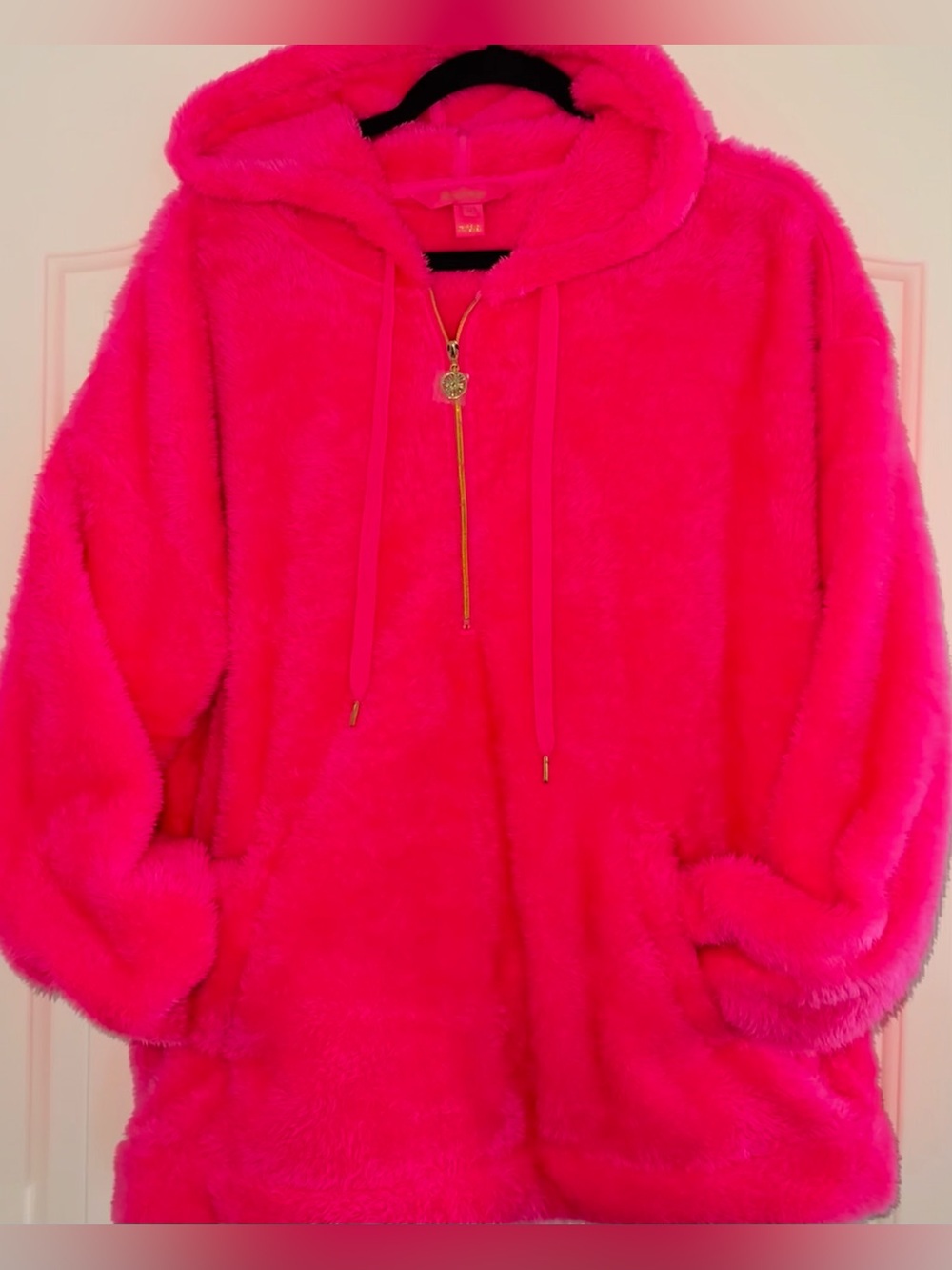 Lily Pulitzer Plush Fuchsia Hooded Zip-Up Jacket size Medium